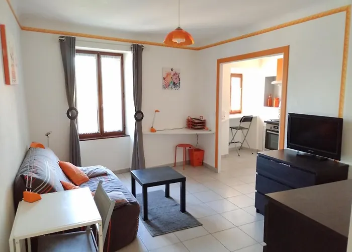 Apartament Meuble Et Equipe