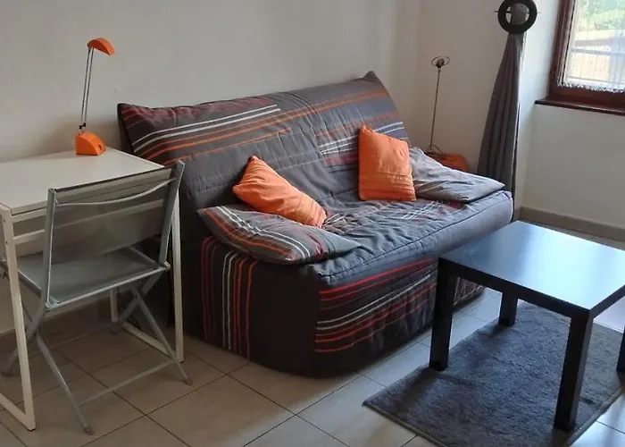 Apartament Meuble Et Equipe Die