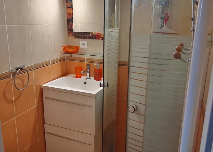 Apartament Meuble Et Equipe Die